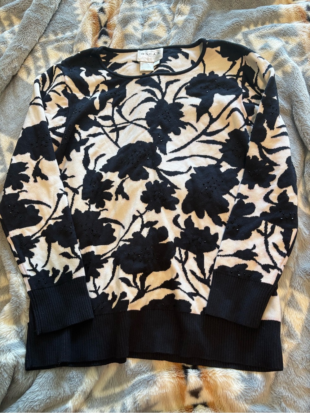 Oscar de la Renta Black and Cream Floral Crewneck Sweater